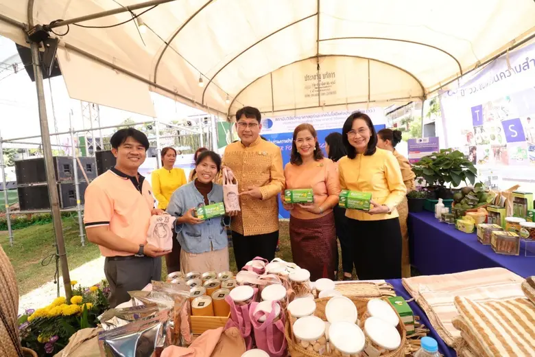 วว. จับมือพันธมิตรจังหวัดเลย นำ วทน. สร้างมูลค่าเพิ่มผลผลิตการเกษตรไม้ดอกไม้ประดับ/พืชอัตลักษณ์
