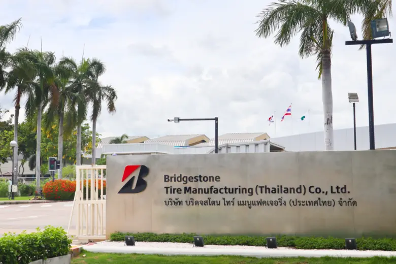 บริดจสโตนร่วมขับเคลื่อนประเทศไทยสู่ความเป็นกลางทางคาร์บอน ยกระดับองค์กรสู่การใช้ไฟฟ้าจากพลังงานหมุนเวียนในกระบวนการผลิตยางรถยนต์
