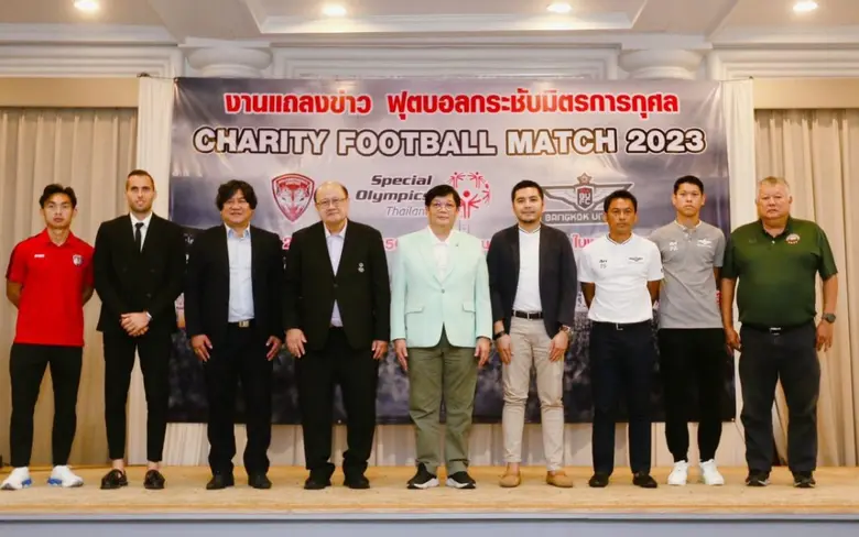 "กิเลนผยอง" เมืองทอง ยูไนเต็ด และ "แข้งเท...