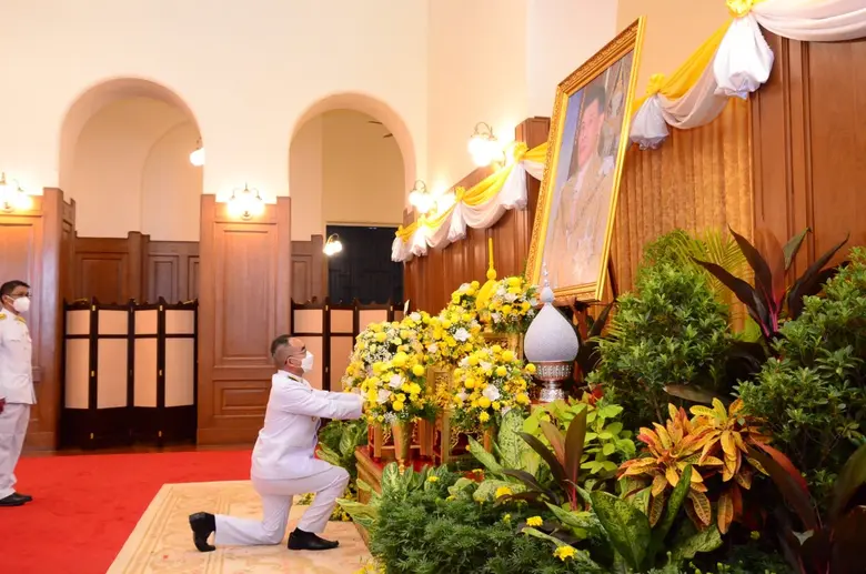 อ.อ.ป. นำคณะผู้บริหาร ถวายแจกันดอกไม้ และลงนามถวายพระพรฯ พระบาทสมเด็จพระเจ้าอยู่หัว เนื่องในโอกาสวันเฉลิมพระชนมพรรษา 28 กรกฎาคม 2566