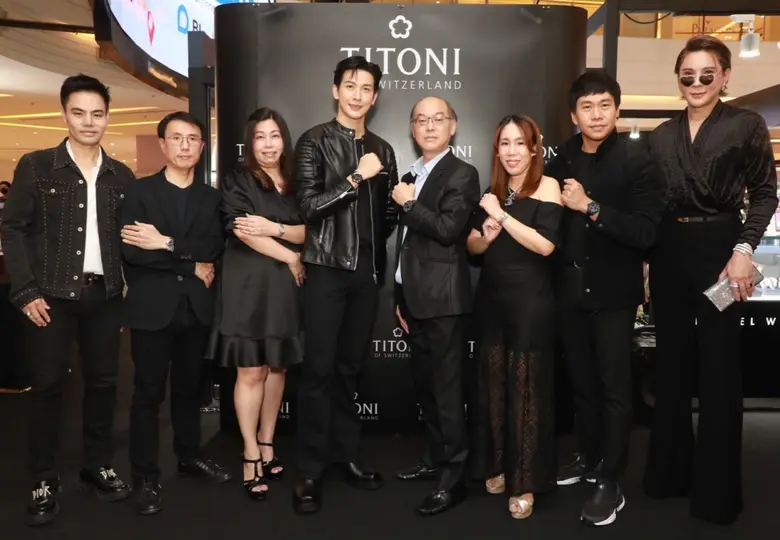 ยุทธพล ตันติวงษากิจ (ที่ 5 จากซ้าย) กรรมก...