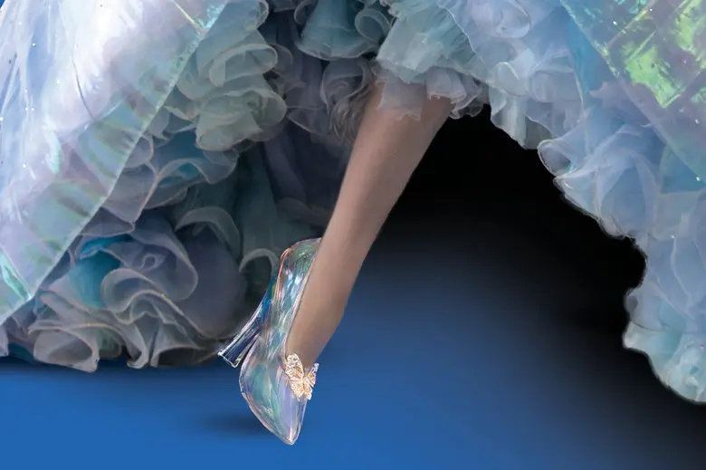 สวารอฟกี้ มีความภูมิใจที่จะร่วมฉลองครบรอบ...