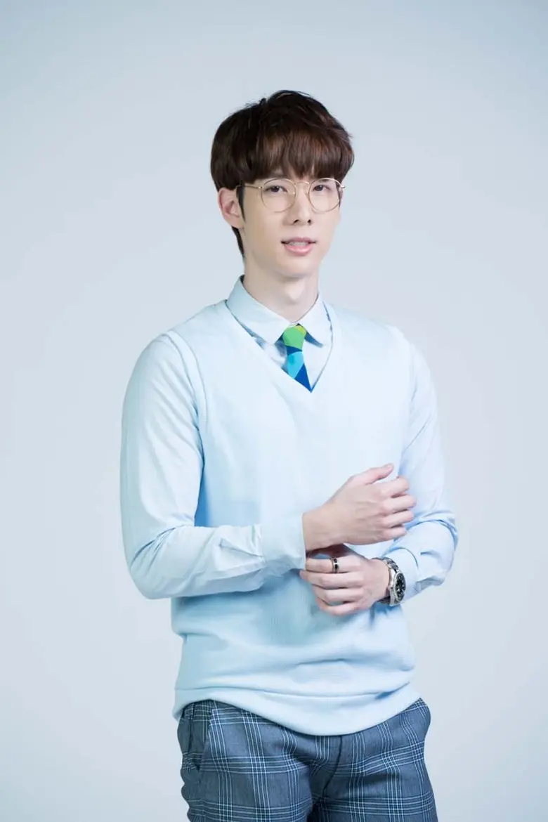 ทุ่มสุดตัว! "โจ - กวินพัฒน์" เล่นบท "หมอนิ่ง" เลิฟซีนดุ! สุดในชีวิตการแสดง ในซีรีส์ "พี่พระเอกกับเด็กหมาในกอง"