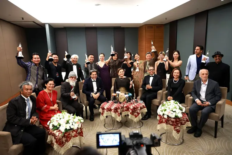 ผู้ช่วยศาสตราจารย์ ดร.พจน์ ใจชาญสุขกิจ นา...