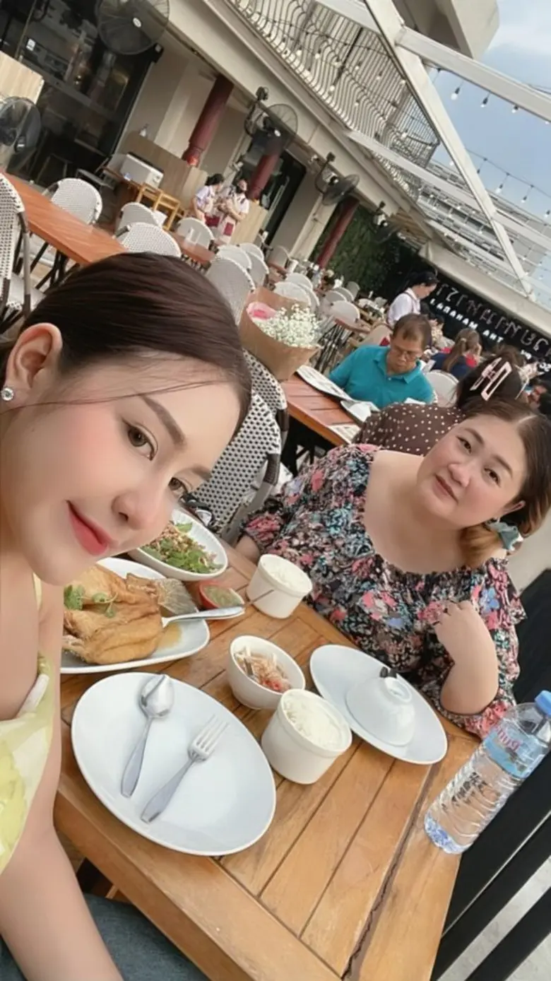 ไม่ว่ากับข้าวรสไหนก็ไม่ถูกใจเท่ารสมือแม่ ...