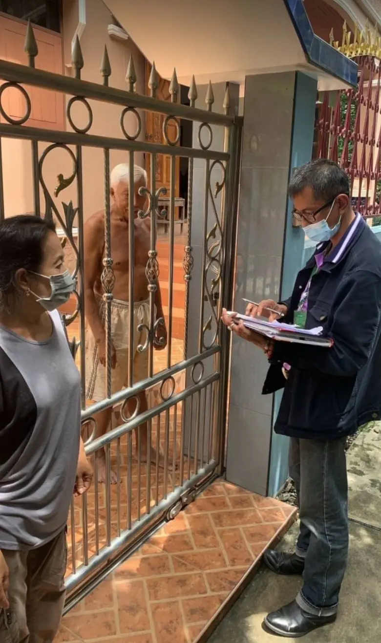 เขตบางกอกใหญ่ประสาน กฟน.แก้ปัญหาไฟฟ้าส่องสว่างดับชำรุดในชุมชนหลังโรงเรียนเสสะเวช