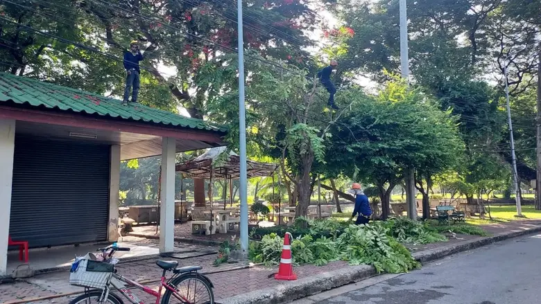 นายประพาส เหลืองศิรินภา ผู้อำนวยการสำนักส...