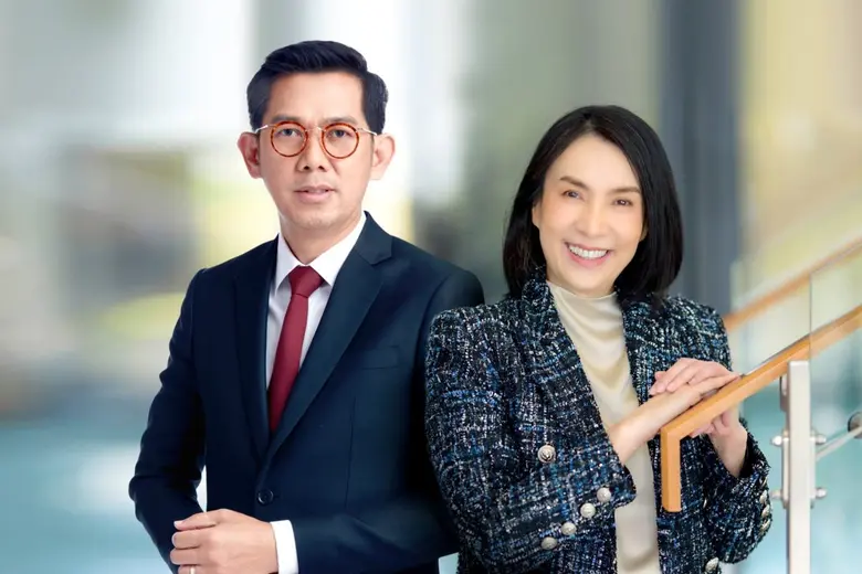 บมจ. เจเอเอส แอสเซ็ท หรือ J และ บมจ.ซิงเก...