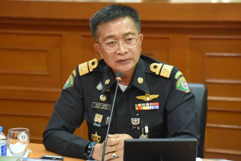 นายศุภกฤต บุญขันธ์ ผู้อำนวยการสำนักเทศกิจ...