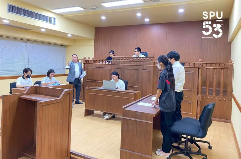 คณะนิติศาสตร์ มหาวิทยาลัยศรีปทุม (LAW) จั...