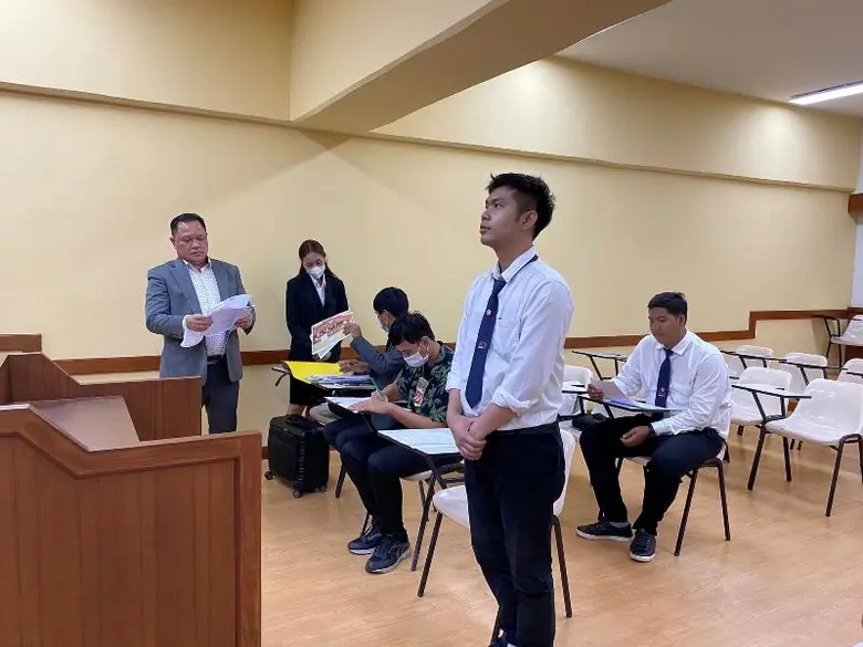 DEKNITI SPU เรียนกับตัวจริง ประสบการณ์จริง เรียนรู้กฎหมายผ่านละคร "ศาลจำลอง"