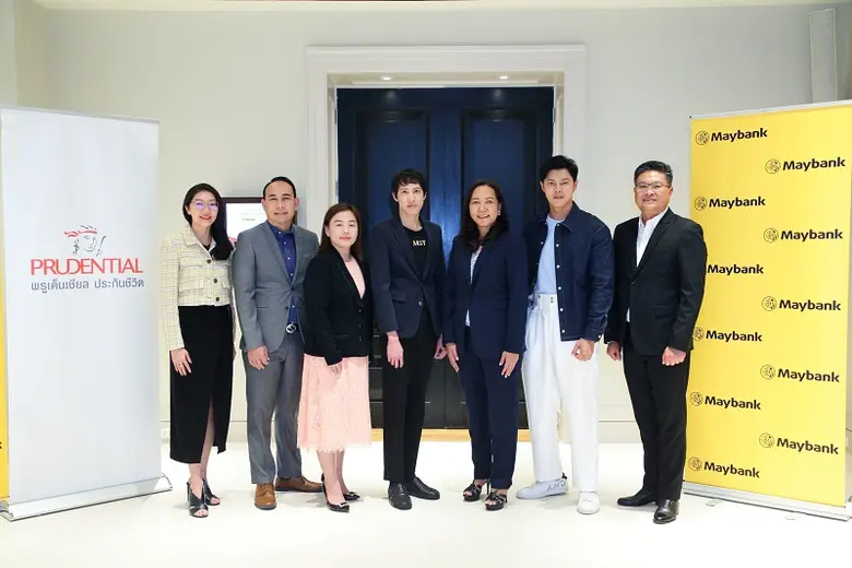 นาย ธัญญราช มีนะนันทน์(กลาง) รองกรรมการผู...