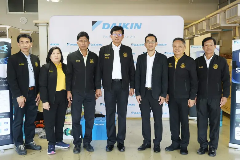 นายเจษฎา ทรัพย์เจริญ กรรมการผู้จัดการ บริ...