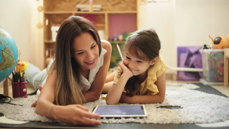 "โลกในอนาคตจะมีหน้าตาอย่างไร" "เราต้องเลี...