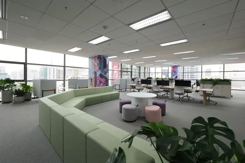 พาชมออฟฟิศใหม่ JobsDB by SEEK กับดีไซน์ที่ตอบโจทย์ People-first Culture ผสานกับศิลปะในแนวคิด 'Art of Thai' สะท้อนความเป็นไทย