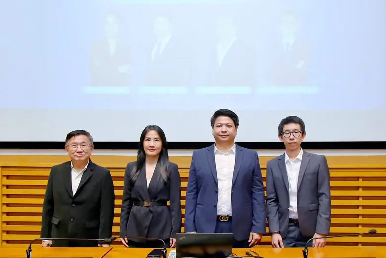 นางสาวสุธิดา มงคลสุธี ประธานเจ้าหน้าที่บร...