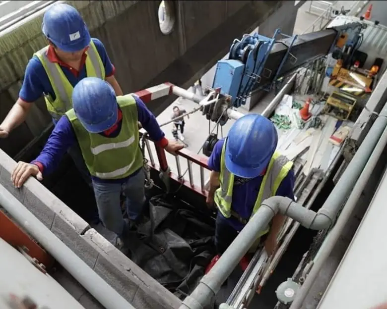 นายไทภัทร ธนสมบัติกุล ผู้อำนวยการสำนักการ...