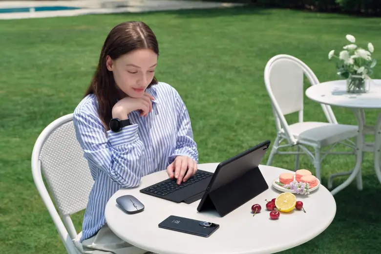 แท็บเล็ตมีบทบาทสำคัญใน work station ยุคให...