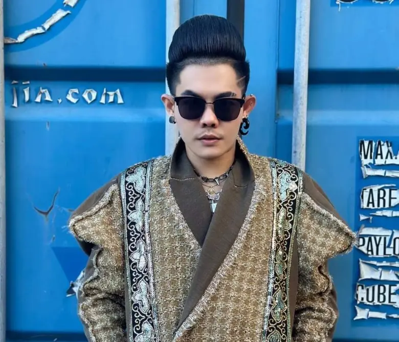 หลังจากเปิดตัวเป็น PD ป้ายแดง ในเวทีขาอ่อ...