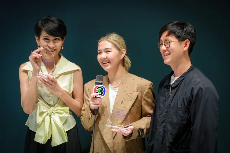 "จ๋า ยศสินี" นำทีม "มาตาลดา" รับโล่เชิดชูละครน้ำดี จากกระทรวงวัฒนธรรม ภูมิใจละครเป็นซอฟต์พาวเวอร์ที่ทุกคนเห็นคุณค่า