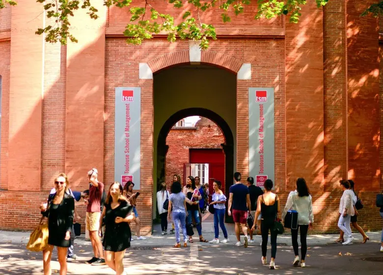 ฝรั่งเศสที่มีดีมากกว่าแฟชั่นและหอไอเฟล! "...