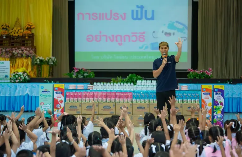 ไลอ้อนจัดกิจกรรมเคลือบฟลูออไรด์ฟันให้กับเด็ก 2,500 คน ในพื้นที่แหลมฉบังในโครงการป้องกันฟันผุในกลุ่มเด็กก่อนวัยเรียน