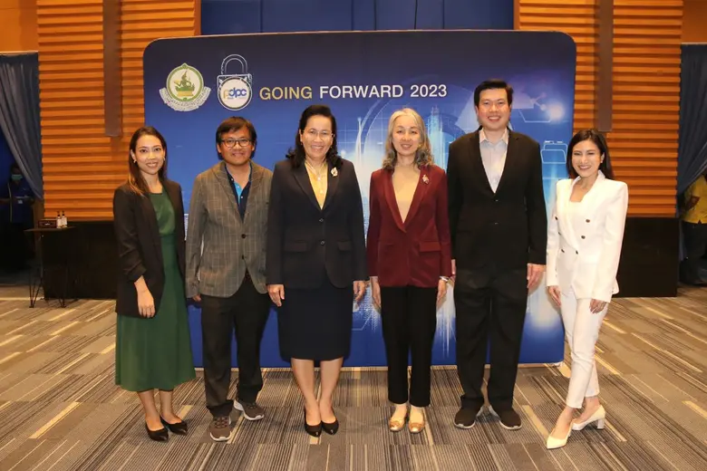 ดร.จุฬารัตน์ ตันประเสริฐ รองผู้อำนวยการสา...