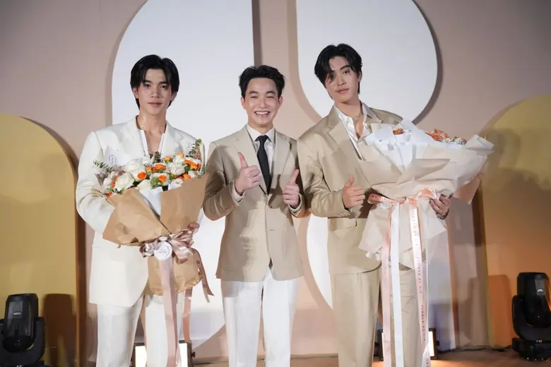 สุดปัง! "หมอริท เรืองฤทธิ์" ขยายสาขา THE RITZ CLINIC (เดอะ ริทซ์ คลินิก) สาขาที่ 7 กลางสยามฯ พร้อมตั้งเป้ารายได้ 300 ล้านภายในปีนี้