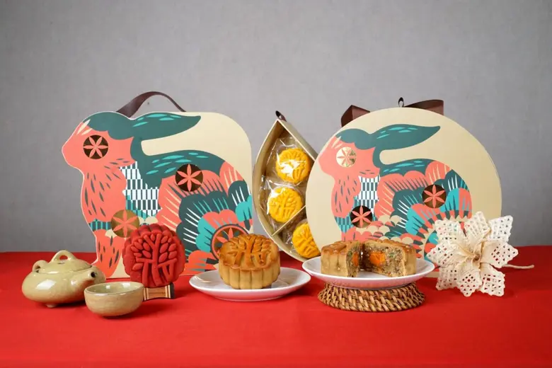 ไอคอนสยาม ร่วมกับ เมืองสุขสยาม และห้างสรร...