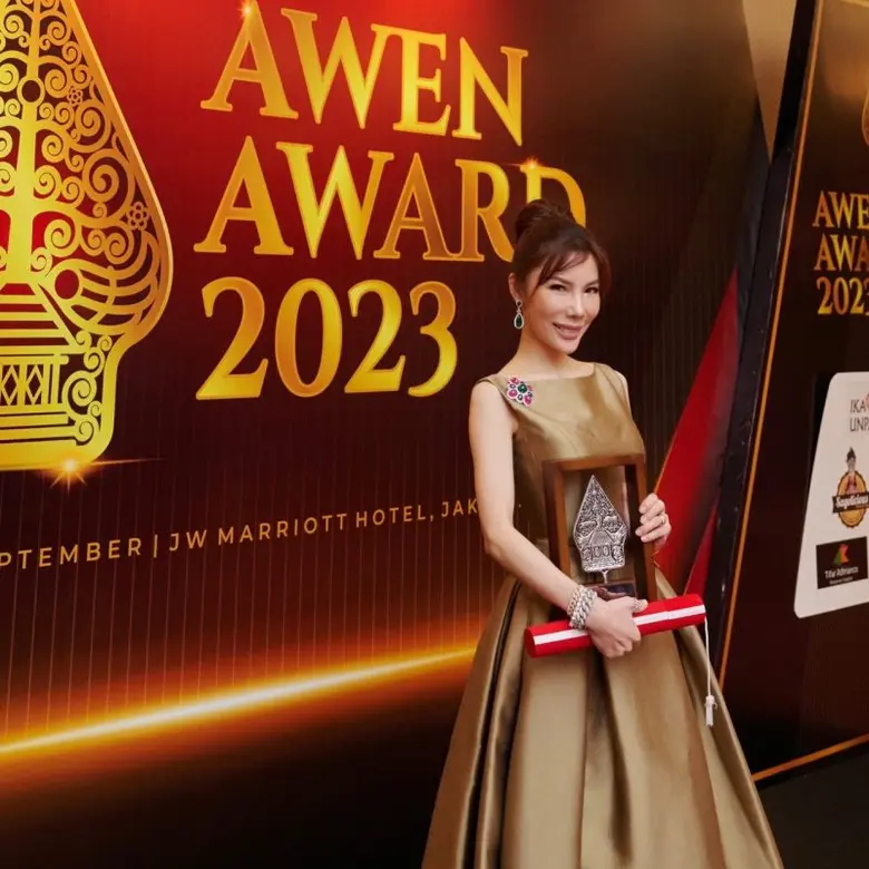 คุณศีกัญญา ศักดิเดช ภาณุพันธ์ ประธานเจ้าห...