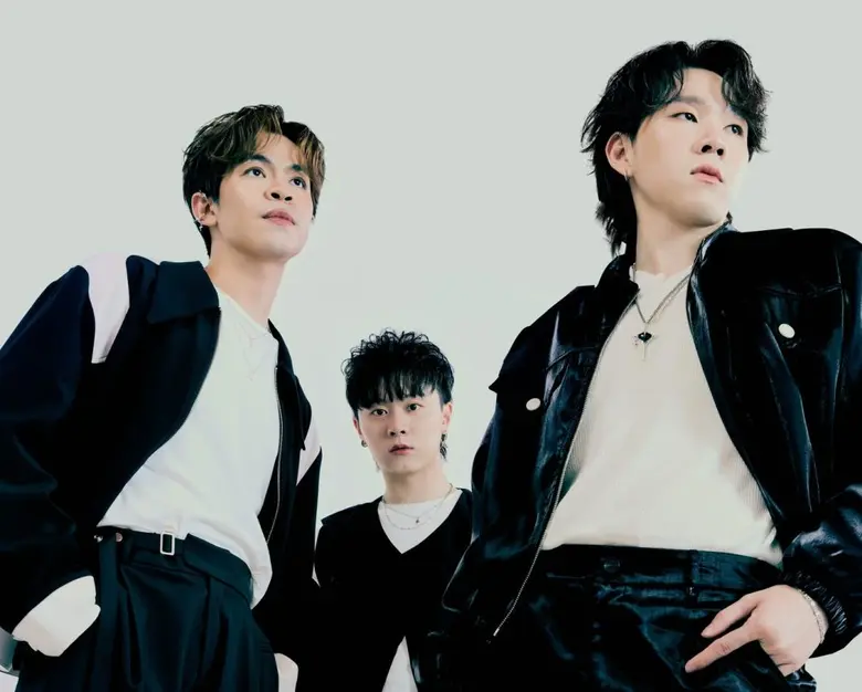 ส่งเพลงใหม่ๆ ให้แฟนๆได้ติดตามอย่างต่อเนื่...