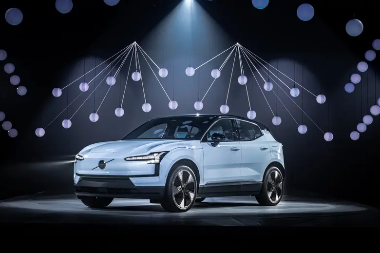 วอลโว่ คาร์ ประเทศไทย ประกาศเปิดตัวรถไฟฟ้...