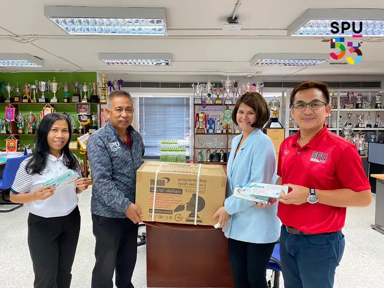 อาจารย์รณิดา นุชนิยม ผู้ช่วยคณบดีฝ่ายกิจก...