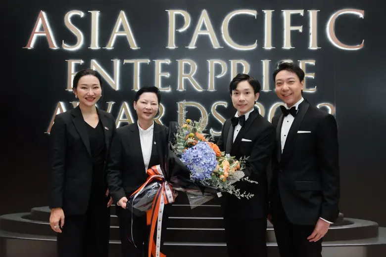 ทีเอ็มบีธนชาต หรือ ทีทีบี โดย นางสาวสุกัญ...