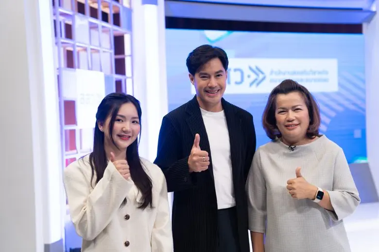 ปัจจุบัน คนไทยยังคงนิยมการซื้อสินค้าและบร...