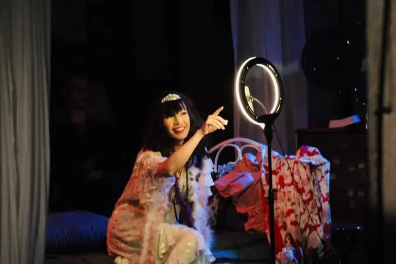 DEK สาขาสื่อสารการแสดง เรียนกับตัวจริง ประสบการณ์จริง ชมละครเวที "ENDSTATION" @ GalileOasis Theatre