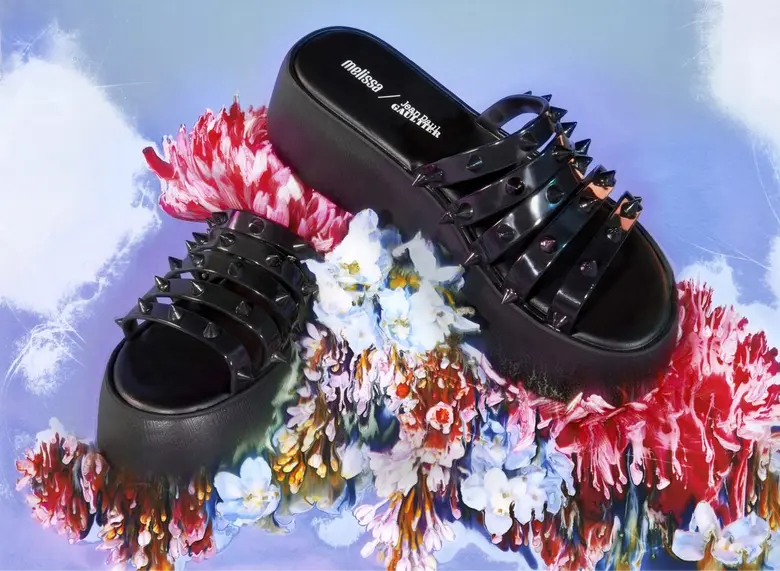 Melissa และ Jean Paul Gaultier ได้กลับมาส...