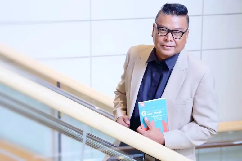 ดร.พจน์ ใจชาญสุขกิจ นายกสมาคมประชาสัมพันธ...