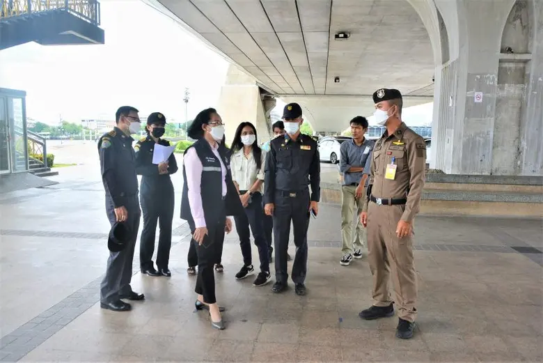 เขตบางพลัดเร่งจัดระเบียบพื้นที่ริมน้ำใต้สะพานพระราม 8