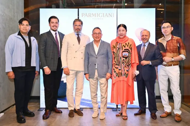 ดร.สร้อยเพชร เรศานนฺท์ และ เทวินทร์ เรศาน...