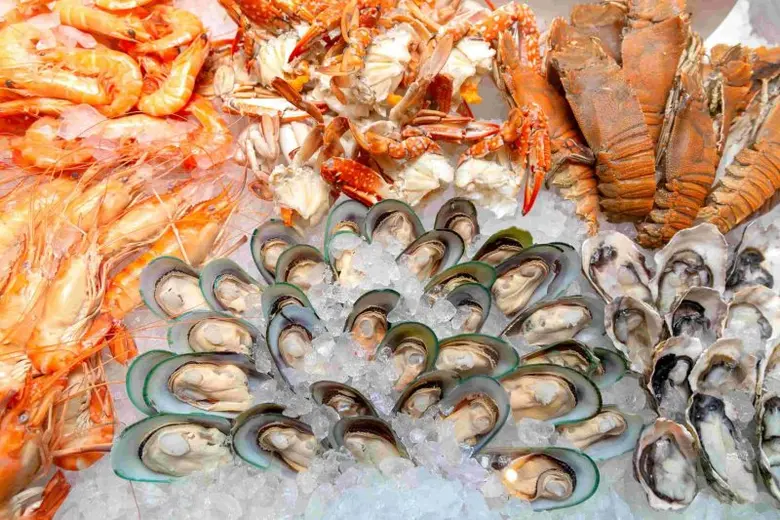 แซลมอนเลิฟเวอร์เชิญทางนี้ ความอร่อยยกนิ้ว ทุกคืนวันพุธ และบุฟเฟ่ต์อาหารนานาชาติ ณ ห้องอาหารเวนติซี โรงแรมเซ็นทาราแกรนด์ฯ เซ็นทรัลเวิลด์