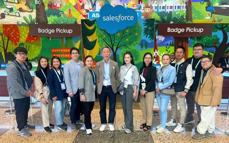 นายสมชาย เมฆะสุวรรณโรจน์ ประธานเจ้าหน้าที...