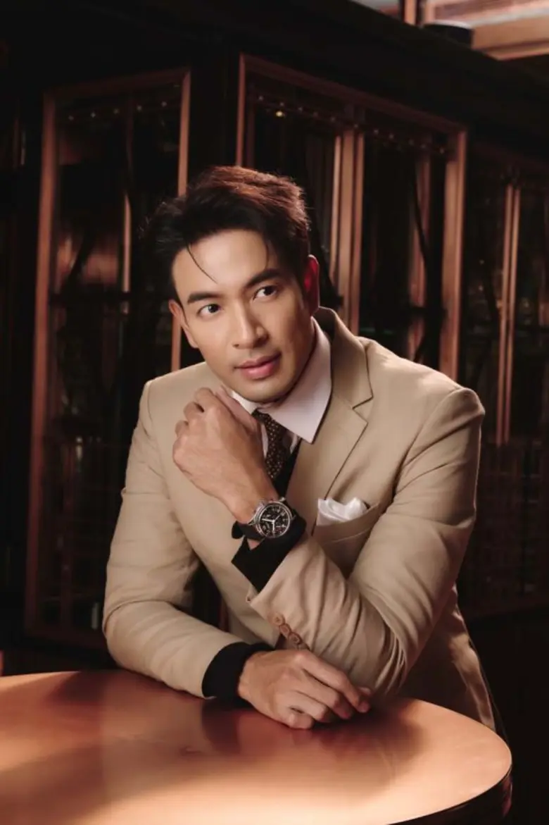 "เกรท-อาเล็ก" นำทีมหนุ่มหล่อ อวดโฉมนวัตกรรมแห่งกาลเวลาของเหล่านักบินระดับตำนานBREGUET TYPE XX เจเนอเรชั่นใหม่