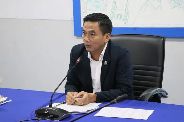 นายชัชชญา ขำจันทร์ ผู้อำนวยการเขตลาดกระบั...