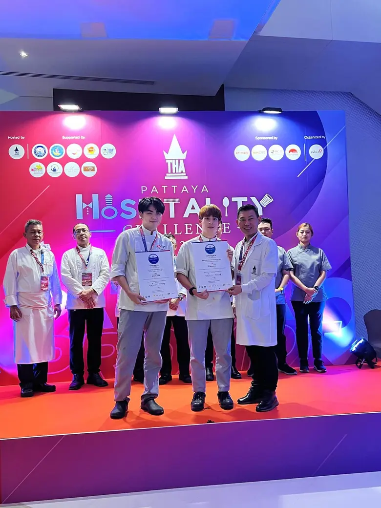 นักศึกษาการโรงแรมและศิลปะการประกอบอาหาร วิทยาลัยดุสิตธานี โชว์ฝีมือกวาดรางวัลจากงาน Pattaya Hospitality Show 2023