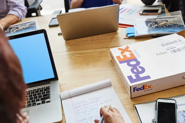 FedEx Ship Manager(TM) ช่วยให้ผู้ใช้งานปร...