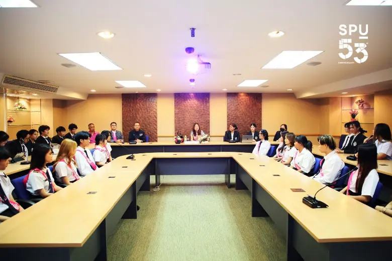 ผศ.ดร.จรรยา พุคยาภรณ์ รองอธิการบดี มหาวิท...