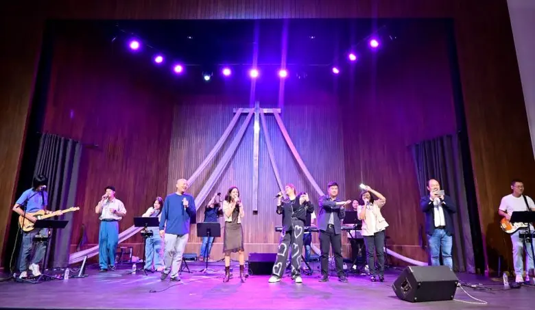 มูลนิธิศุภนิมิตแห่งประเทศไทย ร่วมกับวงดนต...