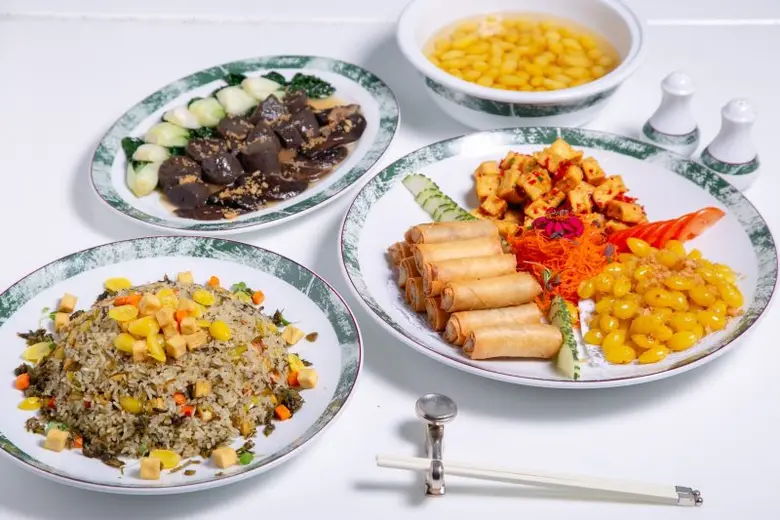 Centara Grand at CentralWorld Bangkok cel...