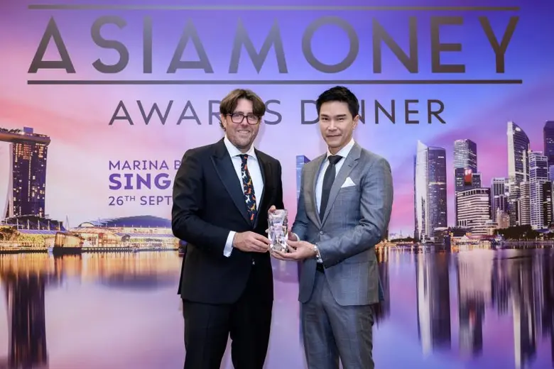 บริษัทหลักทรัพย์ เกียรตินาคินภัทร จำกัด (...